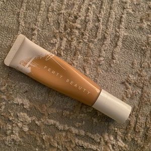 Fenty Beauty Makeup - Fenty Beauty foundation Fenty Beauty Makeup - Fenty Beauty foundation